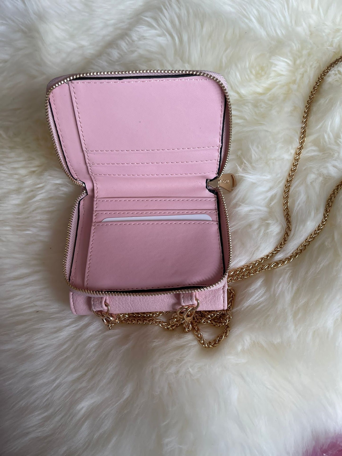 Small Gold Chain Handbags.